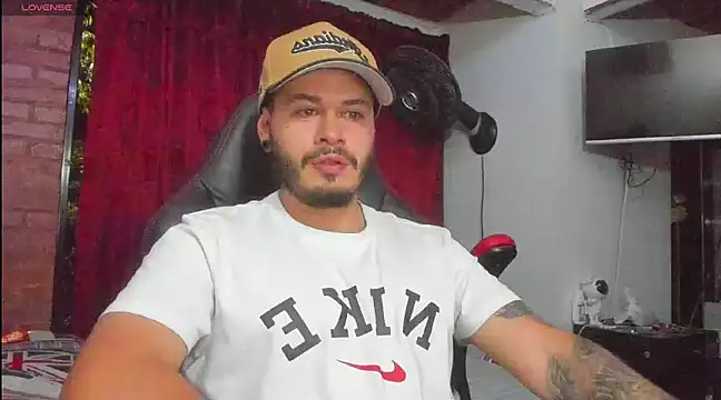 Snapshot of ragnar_lothbrok777 chatting on March 21, 2025, 2:50 am ragnar lothbrok777 online show from March 21, 2025, 2:50 am