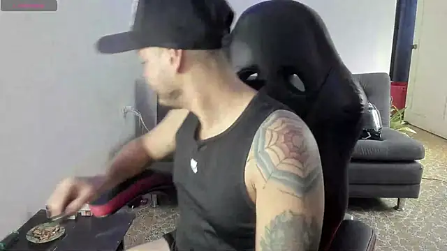 Snapshot of ragnar_lothbrok777 chatting on September 29, 2025, 8:13 pm ragnar lothbrok777 online show from September 29, 2025, 8:13 pm