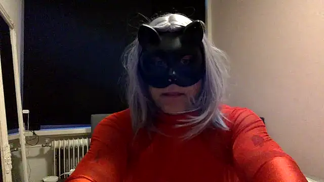 Snapshot of Bleueyez007 chatting on February 27, 2025, 6:07 am Bleueyez007 online show from February 27, 2025, 6:07 am