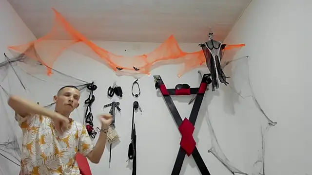 Snapshot of Isak_Millan chatting on November 1, 2025, 10:23 pm Isak Millan online show from November 1, 2025, 10:23 pm