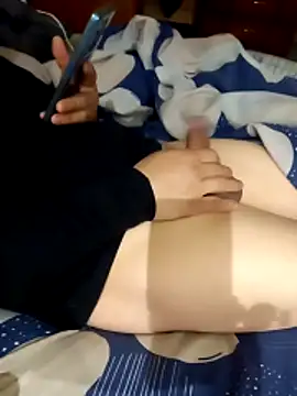 vicoactivo24 online show from November 1, 2025, 2:13 am