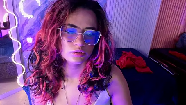 Snapshot of kristen_tay chatting on April 28, 2026, 2:49 am kristen tay online show from April 28, 2026, 2:49 am
