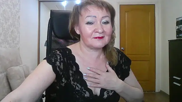 Snapshot of Victoria_secrets_ chatting on February 14, 2025, 12:25 pm Victoria secrets  online show from February 14, 2025, 12:25 pm