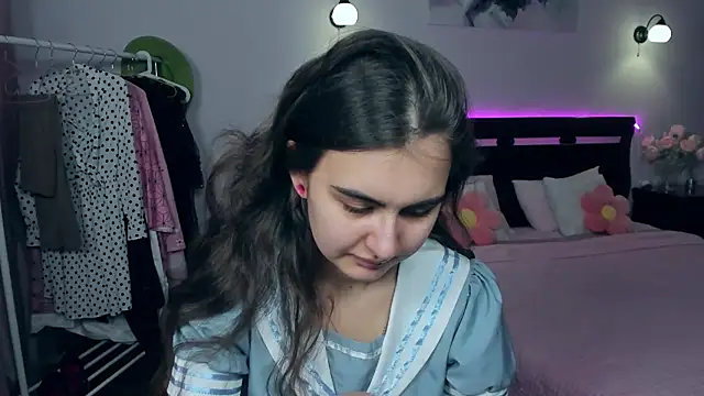 GabriellaMays online show from March 5, 2025, 5:07 am