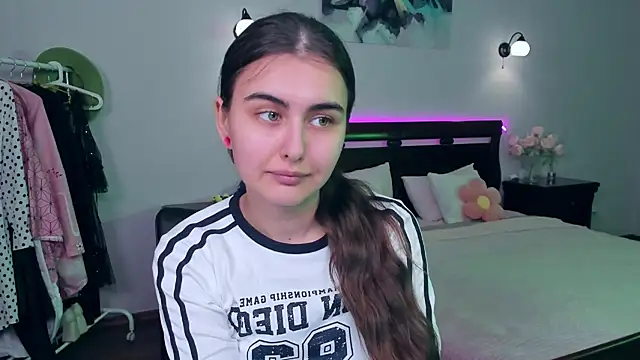 GabriellaMays online show from March 7, 2025, 5:08 am