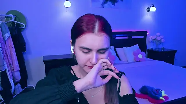 GabriellaMays online show from March 17, 2025, 8:18 am