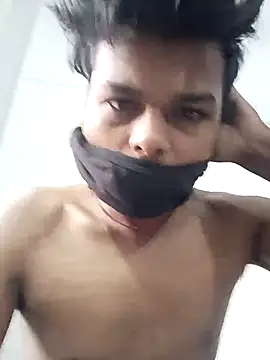 boyyouwant33 online show from March 22, 2025, 12:25 pm