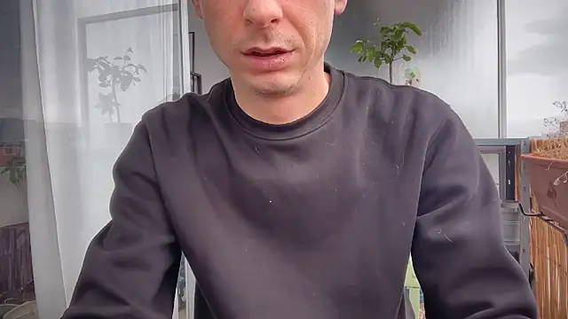 Snapshot of MikymikeBBWD chatting on November 1, 2025, 1:02 pm MikymikeBBWD online show from November 1, 2025, 1:02 pm