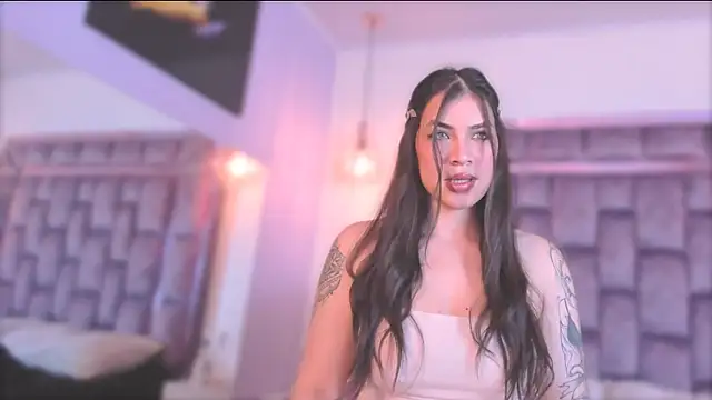 Snapshot of Annie_rhoades chatting on February 22, 2025, 1:02 pm Annie rhoades online show from February 22, 2025, 1:02 pm