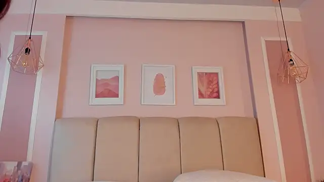 Annie rhoades online show from February 10, 2026, 12:42 pm