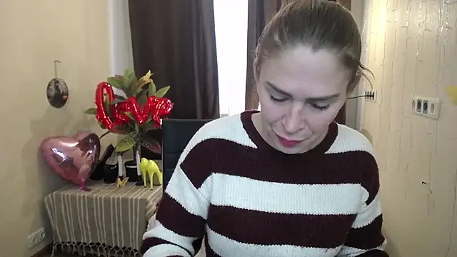 TessaDaybreak online show from February 16, 2025, 7:26 am