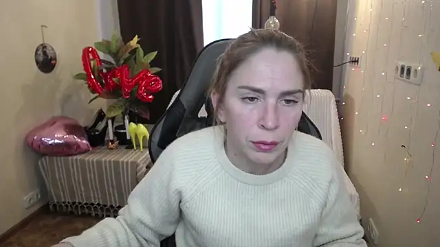 TessaDaybreak online show from February 18, 2025, 1:33 pm