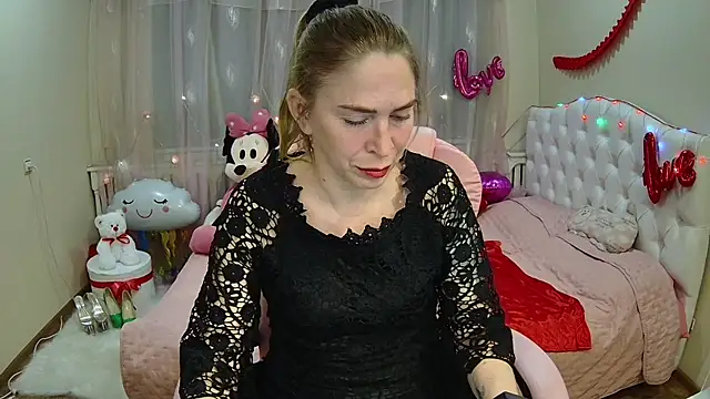 TessaDaybreak online show from March 21, 2025, 4:18 pm