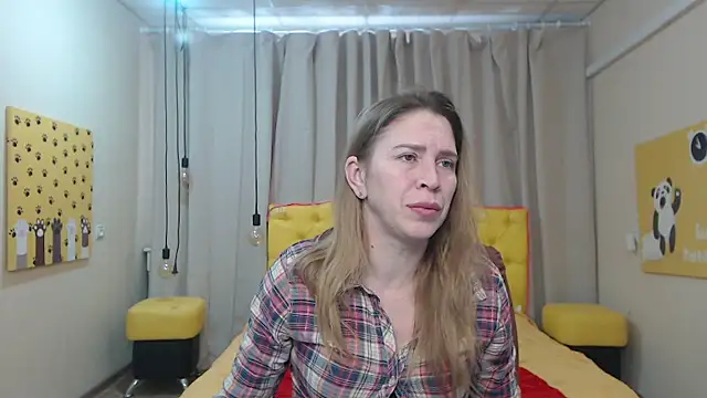 TessaDaybreak online show from February 18, 2026, 7:48 am