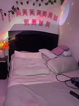  ivyginger online show from March 17, 2026, 5:11 am