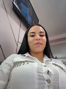 Naatalia online show from February 26, 2026, 7:13 pm