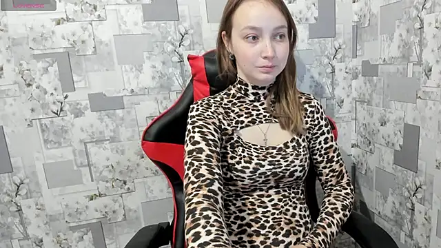 Snapshot of stella_leex chatting on March 20, 2025, 8:51 pm stella leex online show from March 20, 2025, 8:51 pm