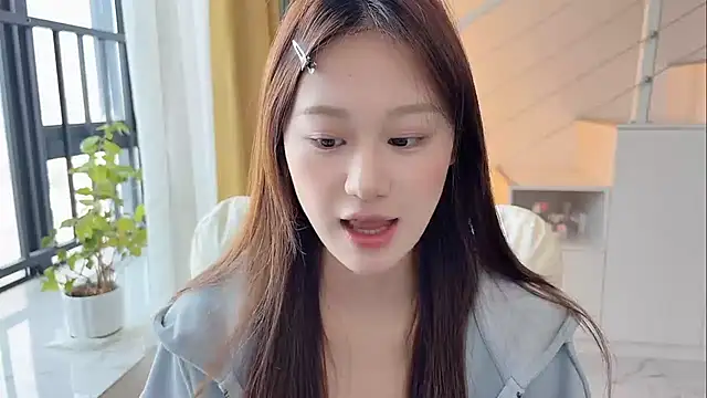 Cassie-20 online show from December 17, 2025, 2:17 am