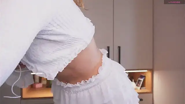 Snapshot of Limy_Sweet chatting on October 7, 2025, 8:55 am Limy Sweet online show from October 7, 2025, 8:55 am