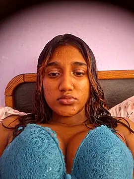 indianpink lips online show from May 7, 2026, 11:59 am