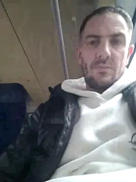 Snapshot of larcoeur chatting on February 22, 2025, 12:08 pm larcoeur online show from February 22, 2025, 12:08 pm