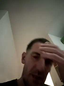 Snapshot of larcoeur chatting on October 4, 2025, 5:44 pm larcoeur online show from October 4, 2025, 5:44 pm