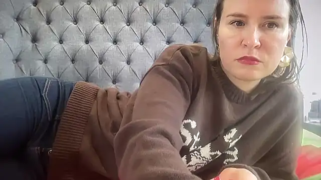 eatmypie69 online show from January 19, 2026, 10:08 am