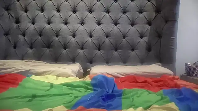 eatmypie69 online show from February 3, 2026, 1:49 pm