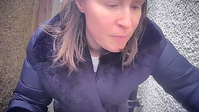 eatmypie69 online show from February 10, 2026, 11:58 am