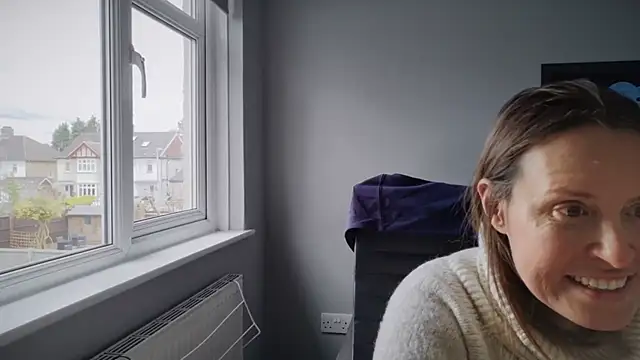 eatmypie69 online show from April 3, 2026, 1:31 pm