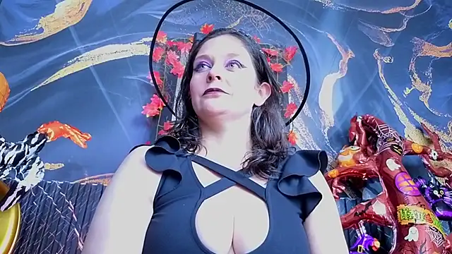 AmandaKovich online show from October 30, 2025, 7:36 pm