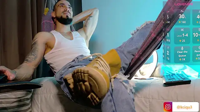 K cique online show from February 8, 2026, 2:37 am