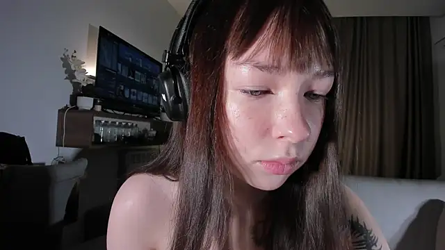 Sindy Juxx online show from April 14, 2026, 2:56 pm