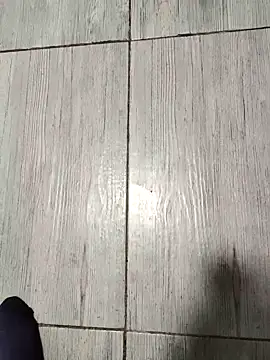 Snapshot of Loly2025 chatting on March 5, 2025, 7:49 pm Loly2025 online show from March 5, 2025, 7:49 pm