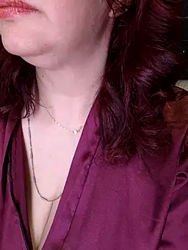 Loly2025 online show from April 1, 2026, 4:26 pm