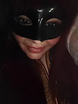 Loly2025 online show from April 10, 2026, 12:49 am