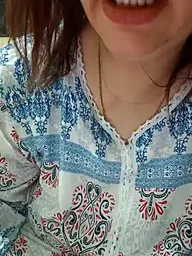 Loly2025 online show from July 29, 2026, 5:22 pm