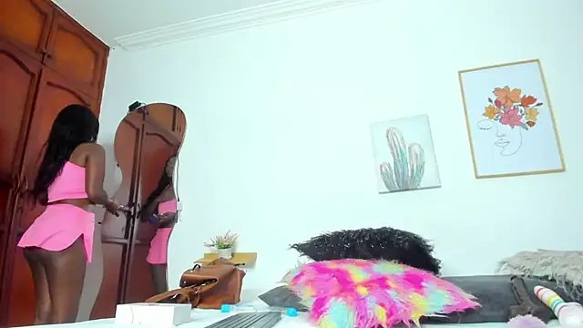 Snapshot of naomy_68 chatting on February 25, 2025, 7:58 pm naomy 68 online show from February 25, 2025, 7:58 pm