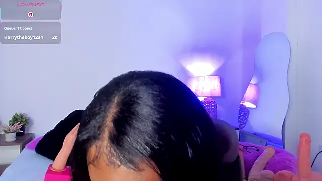 Snapshot of naomy_68 chatting on December 4, 2025, 3:16 am naomy 68 online show from December 4, 2025, 3:16 am