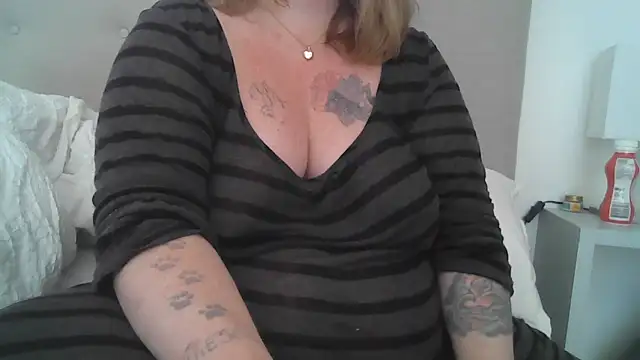 sizha6 online show from September 23, 2025, 8:06 am