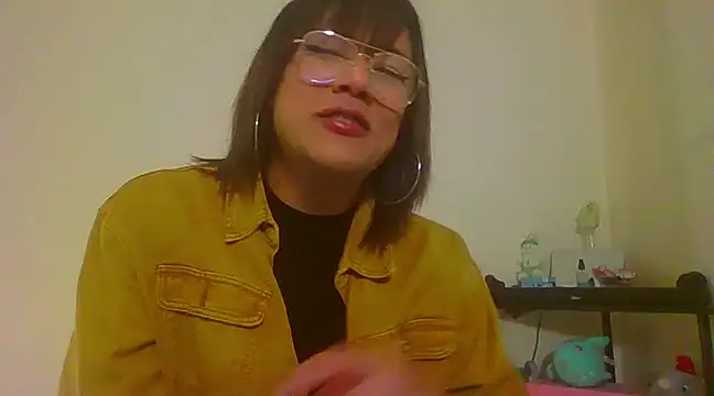 Snapshot of Queenblackx1 chatting on February 19, 2025, 7:05 pm Queenblackx1 online show from February 19, 2025, 7:05 pm