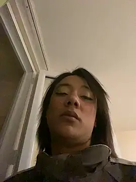 Snapshot of Queenblackx1 chatting on March 15, 2025, 12:47 am Queenblackx1 online show from March 15, 2025, 12:47 am