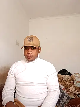 bosszonke123 online show from April 19, 2026, 12:37 pm