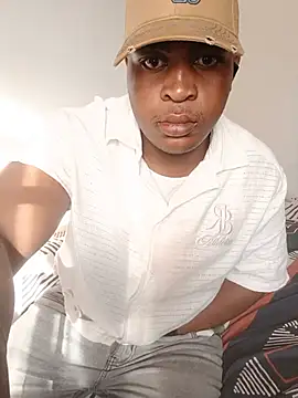 Snapshot of bosszonke123 chatting on June 14, 2026, 1:35 pm bosszonke123 online show from June 14, 2026, 1:35 pm