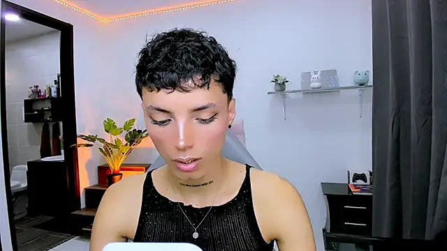 nilam valker online show from September 20, 2025, 5:58 pm