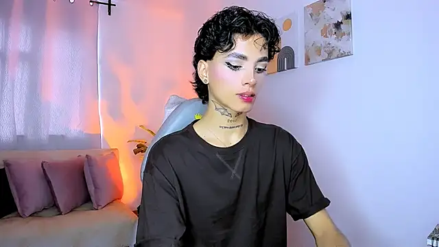 nilam valker online show from April 7, 2026, 8:31 pm