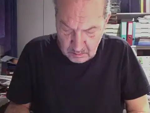 Snapshot of HMStraps01 chatting on January 16, 2025, 7:28 am HMStraps01 online show from January 16, 2025, 7:28 am