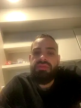 Snapshot of guccititi chatting on October 26, 2025, 11:27 am guccititi online show from October 26, 2025, 11:27 am