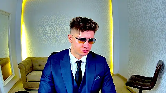 MaxKaiden online show from February 14, 2026, 6:21 am