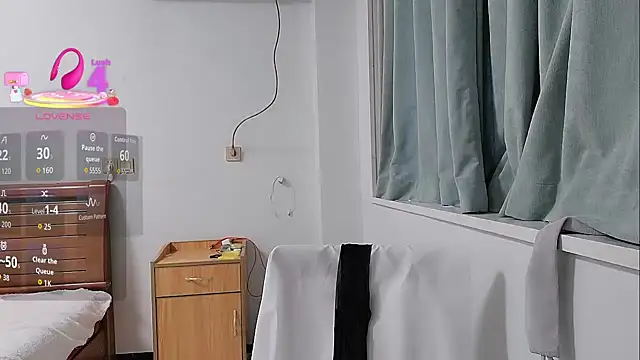 Snapshot of Lucy-xixi chatting on March 2, 2026, 5:19 am Lucy-xixi online show from March 2, 2026, 5:19 am